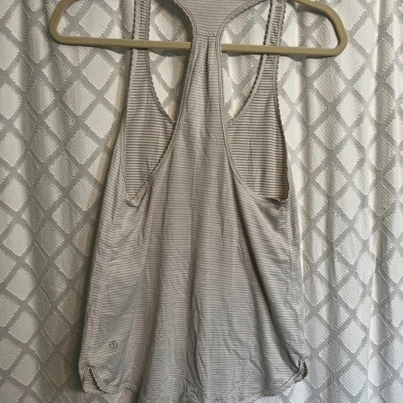 Lululemon white & gray striped racer back tank, size 8, good condition - Picture 2 of 5
